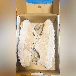 Hoka U Anacapa Low GTX in Cream